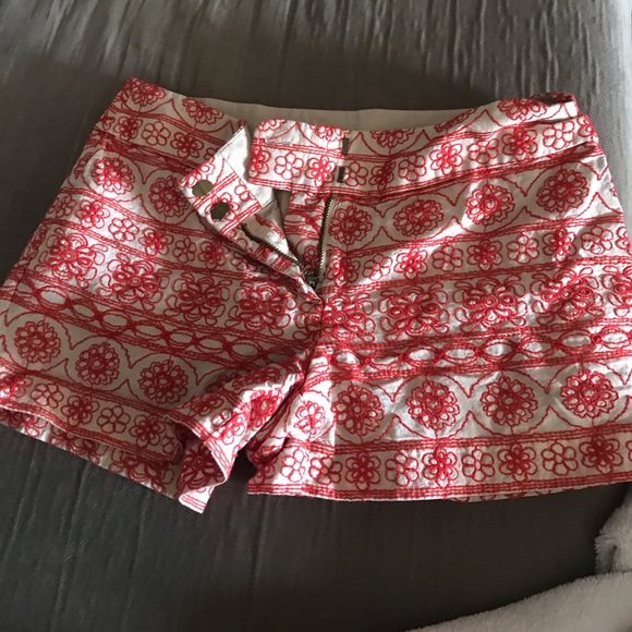 Shorts - Picture 1 of 2